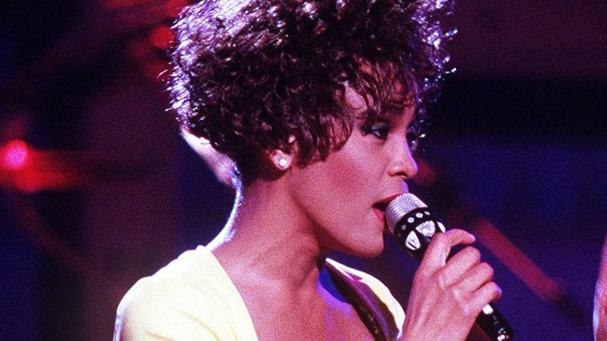 Whitney Houston’s Movies to Watch Loop Digest